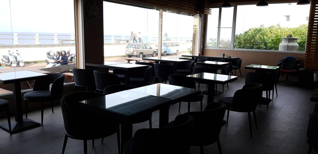 Bed and Breakfast 綠島 綠堤濱海旅店 Lyudao Exterior foto